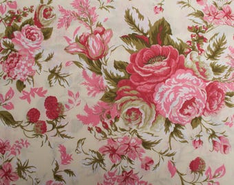 Tessuto di cotone Cottage Core con motivo floreale a rose, rosa su beige, per quilting e decorazioni per la casa, al metro (USA-DDP)