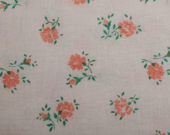 1960s Vintage Coral Floral roses Cotton Fabric | Soft Thin Non-Stretch Material for Quilting Sewing Retro fabric, BTY