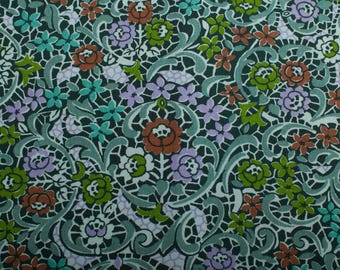 Vintage 1970s Floral Print Viscose Cotton Fabric for Dressmaking