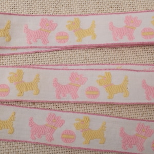 3Yds Fita Jacquard Vintage Bonita com Cachorros Rosa Amarelos