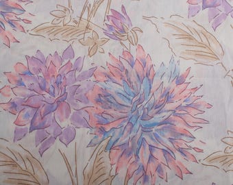 1990s Vintage Fabric, Lilac Pink Blue Large Flowers, Cotton Blend, Retro Sewing Material BTY