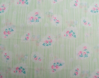 Cute 1970s Vintage dressmaking Fabric, cotton blend, semi sheer pink roses BTY