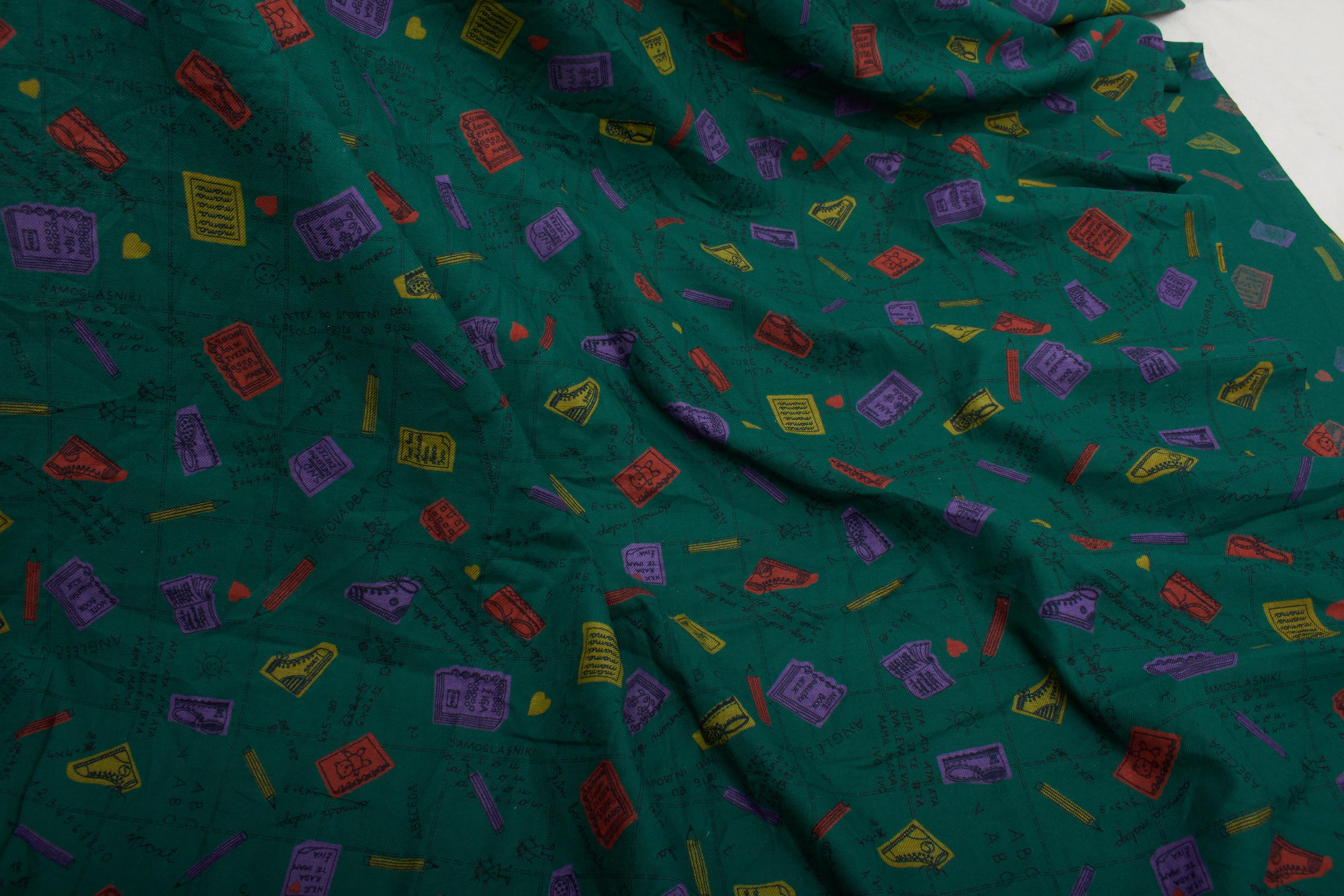 2.7yds Vintage 1980s School Theme Cotton Fabric, for Dressmaking