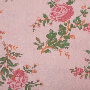 Gorgeous 1980s Vintage cotton Fabric, pink large roses print, home decor fabric BTY