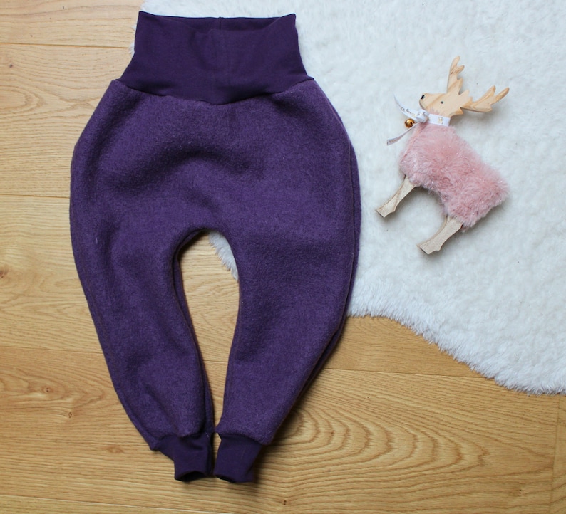 Handmade Walkhose aus Schurwolle Merinowolle Wollhose Wollwalk Walkloden hypoallergen blau rosa beige grün Geschenk Mädchen Jungen Frühchen Lila