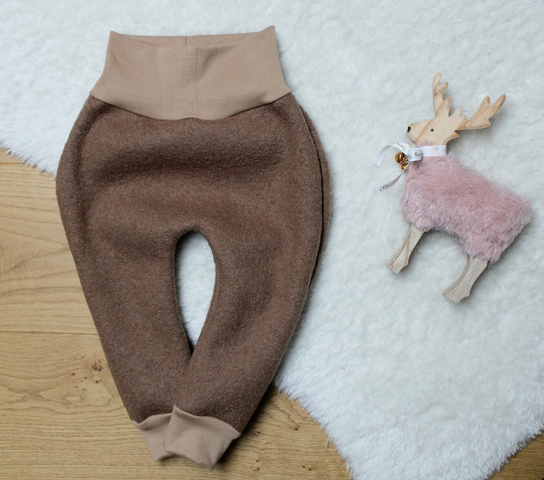 Handmade Walkhose aus Schurwolle Merinowolle Wollhose Wollwalk Walkloden hypoallergen blau rosa beige grün Geschenk Mädchen Jungen Frühchen Beige