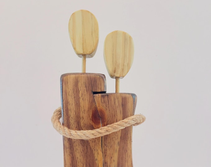 Couple in love unity hand made faceless wood figurine
