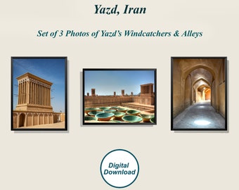 Könnte beinhalten: Set von drei digitalen Fotografien von Yazd im Iran. Das erste Bild zeigt einen traditionellen Windfänger-Turm. Das zweite Bild zeigt einen Innenhof mit einem Wasserbecken und grünen Keramik-Schalen. Das dritte Bild zeigt eine schmale Gasse mit gewölbten Durchgängen.
