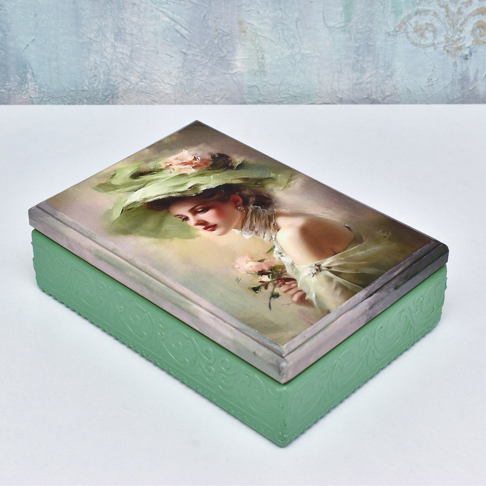 Green Victorian Style Jewelry Box, Keepsake Box With Lid, Decoupage Memory Box, Gift for Teenage