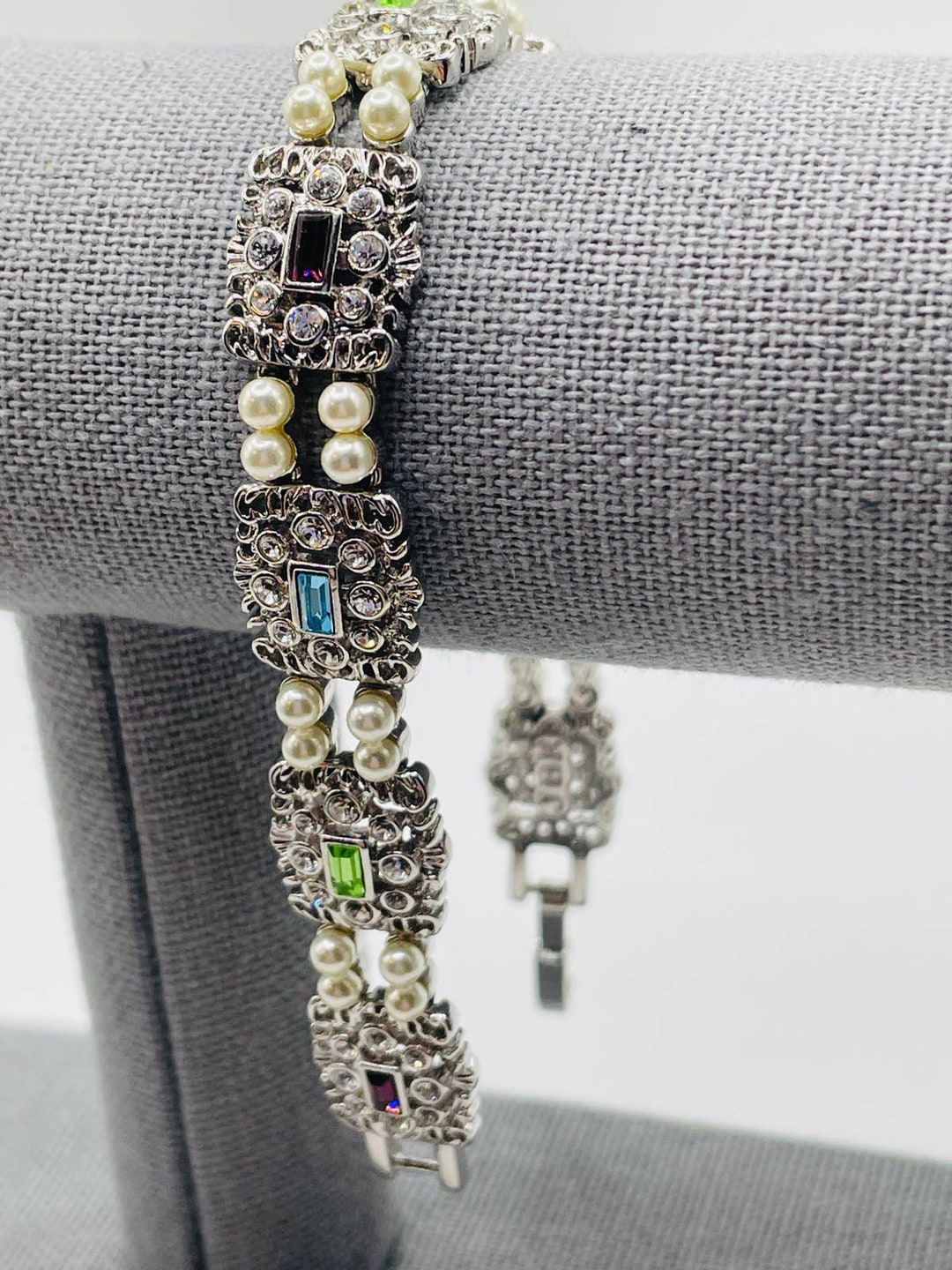 Camrose & Cross JBK Bracelet Multicolor Stones Faux Pearls Queen Jane