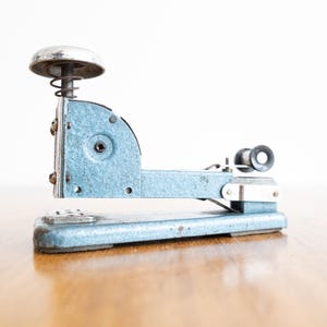 Vintage Vanguard Stapler, 1930s industrial stapler