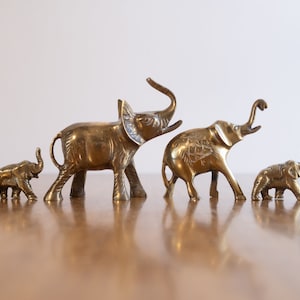 Vintage Brass Elephant Figurines: Etched Ornate Design, Set of 4