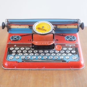 1950s tin toy typewriter