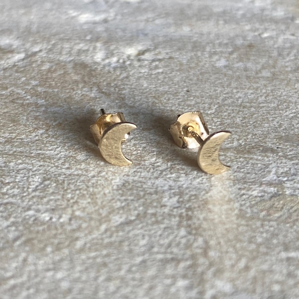 14k Solid Gold Earrings, Tiny Crescent Moon Shaped Stud Earrings, #16