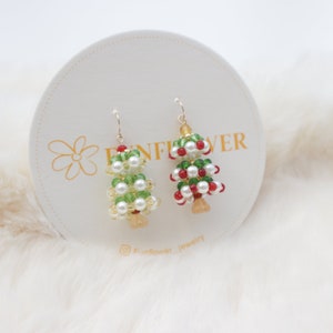 Christmas Tree | beaded jewelry | beaded earring | Pearl earring | Christmas jewelry | Xmas gift | chic earring | handmade earring | unique