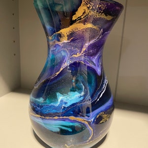 Hand decorated 18cm tall blue purple and turquoise design glass vase, ideal gift for new Home, friend, mum, wedding, thank you image 5