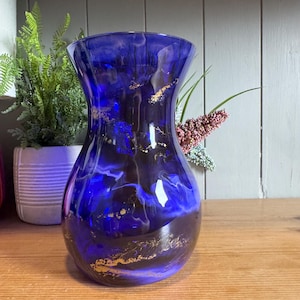 Handdekorierte Lila Glasvase: Wohnkultur Geschenk (18 cm)