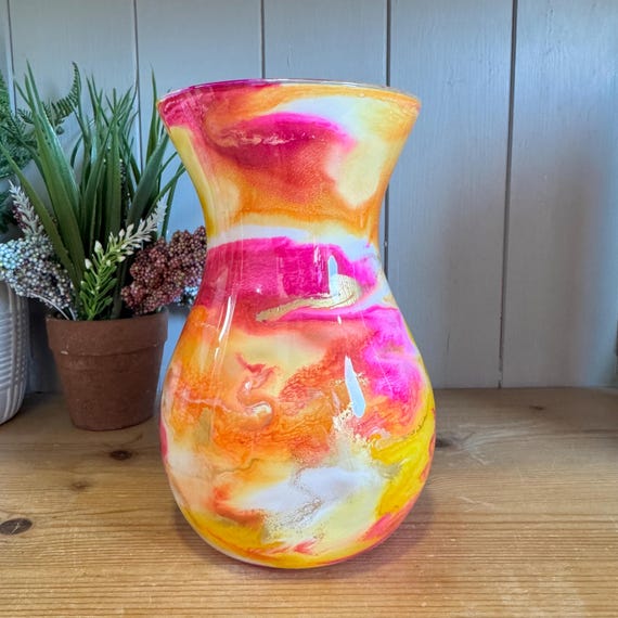 Handdekorierte 18 cm hohe Glasvase: Pink, Orange, Gelb mit Goldkupfer oder Silber-Finish