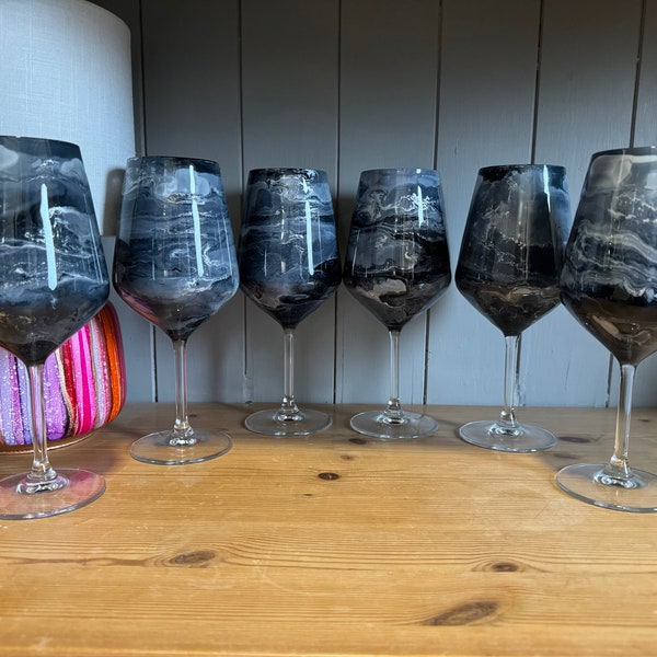 Set of 1, 2, 4 or 6 Beautiful grey and silver hand decorated stemmed wine or Prosecco glasses