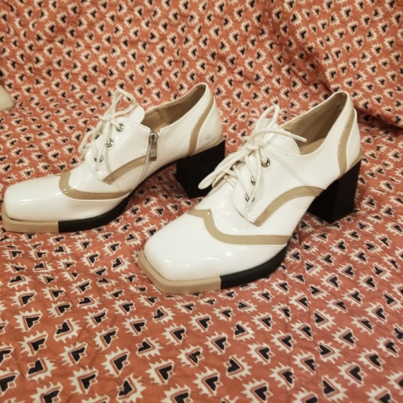 White dance shoes - image 2