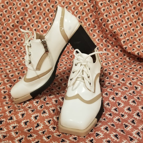 White dance shoes - image 1