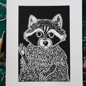 Syd der Waschbär, handgefertigtes Relief-Blockdruck-Linolschnitt-Poster (A3)