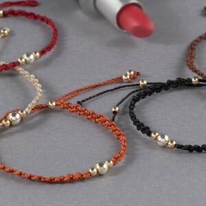 Pulsera estrecha, de filigrana con cierre deslizante para amigos, novia, playa minimalista sutil cuerda delgada con perla, diferentes colores