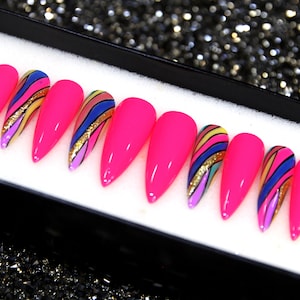Pink Blush Gefälschte Nägel mit Kristall | Neon Lange Nägel Stiletto | Rosa Kleber auf den Nägeln | Glitzer Nägel | Press on Nails V37