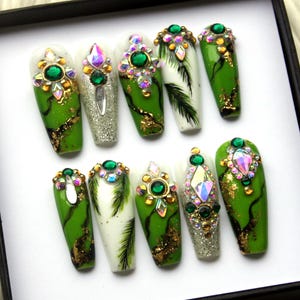Jade Haunt Nail Press On Nails | Emerald Color Mix Y2K Fake Nails | Green Spring False Nails | Reusable Glitter Nails V241