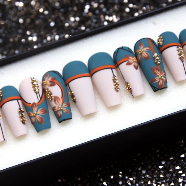 Uñas otoñales mate color café con leche: elegantes uñas postizas estilo ataúd, set de boda kawaii, estilo japonés V108