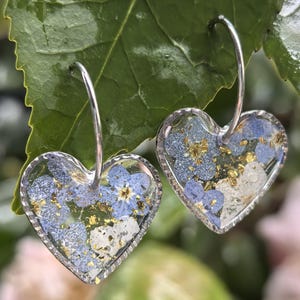 Forget-Me-Not Flower Earrings, Real Flower Resin Heart Dangles, Handmade Botanical Jewelry, Romantic Gift for Her, Nature Earrings
