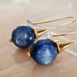 Blue Kyanite earrings-gemstone drop earring-blue stone earrings-Kyanite jewelry-Minimal earrings-Dainty blue earrings-Kyanite earrings gold