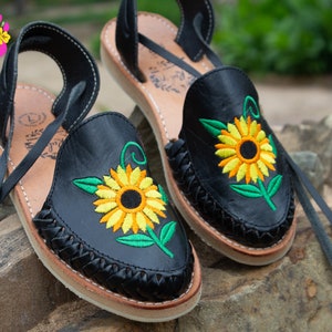 Girasol Huaraches |Sunflower Huaraches |Mexican Huaraches| Mexican Sandals | Mexican Style| Handmade Huaraches | Huaraches Artesanales|