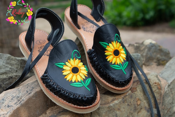 Girasol Huaraches |sunflower Huaraches |mexican Huaraches| Mexican
