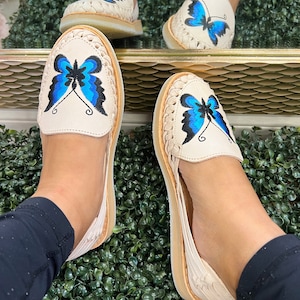Mariposa Huaraches | Huaraches papillon | Huaraches mexicaines| Sandales mexicaines | Style mexicain| Huaraches faites à la main | Huaraches artisanales|