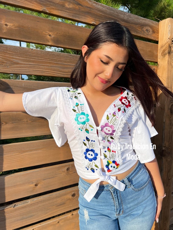 Valeria Blouse| Blusa Blouse| Floral Embroidered Blouse