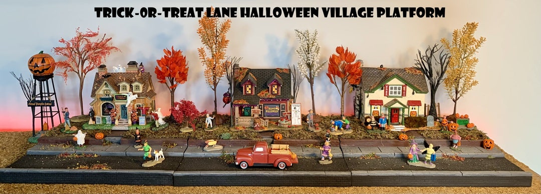 Trick-or-treat Lane 3-section Halloween Village Display Platform