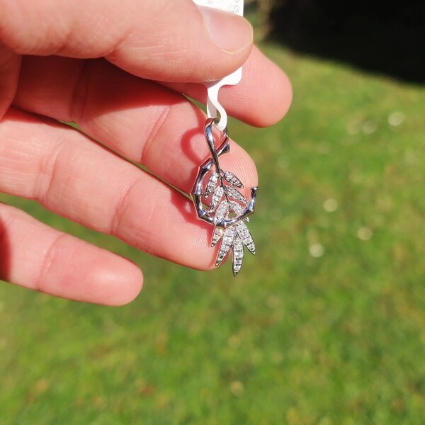 Cubic Zirconia Fallen Leaf Pendant in Sterling Silver 925