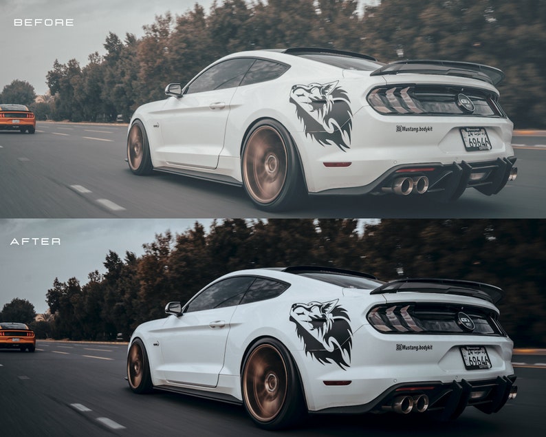 Może przedstawiać: Biały samoch&oacute;d sportowy Mustang z czarną naklejką z wilkiem z boku jest pokazany w ruchu na drodze. Samoch&oacute;d ma felgi w kolorze brązu i czarny spojler. Widoczne są teksty "BEFORE" i "AFTER".