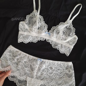 Set bralette en slipje, witte lingerieset, lingerieset bruid, bruiloft lingerie set, witte kanten lingerie, huwelijksnacht set, draadloze beha