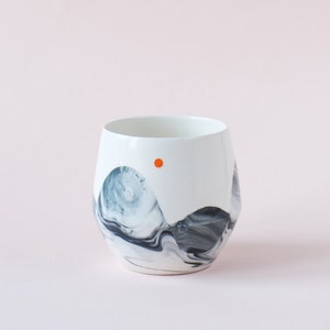 Taza japonesa, hecha a mano con engobe de porcelana teñida, con acabado brillante, 270 ml