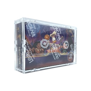 Gemaakt in Duitsland. Acrylbehuizing geschikt voor Disney Lorcana Display Booster Box hoofdstukken 1-6.