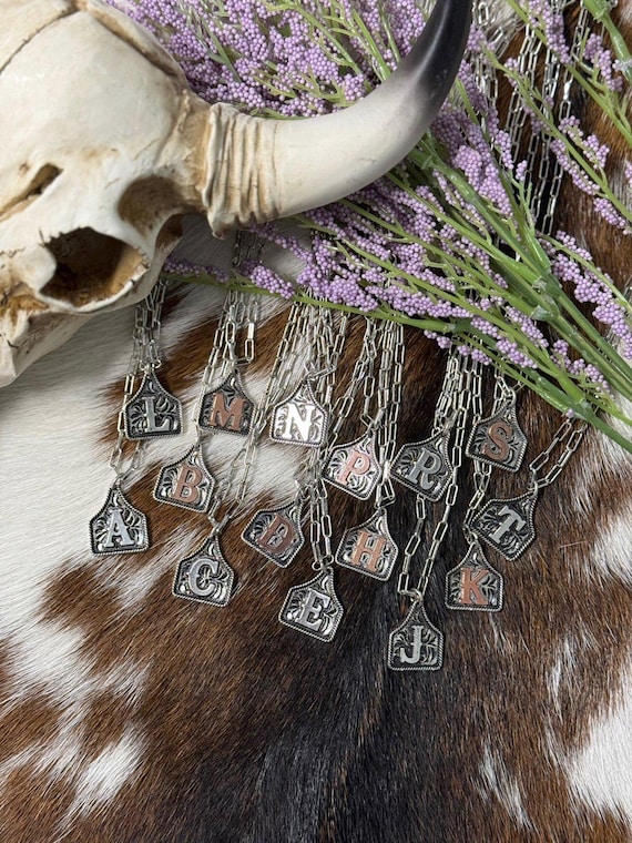 WESTERN INITIAL NECKLACE / Western Cattle Tag Initial Necklace / Western Etched Cattle Tag Initial Necklace / Monogram Necklace