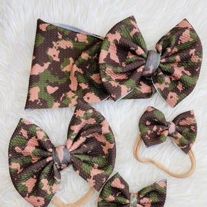 Camo Newborn, Baby, Toddler Girl Bow on Headwrap/Bow on Headband/Clip On Bows