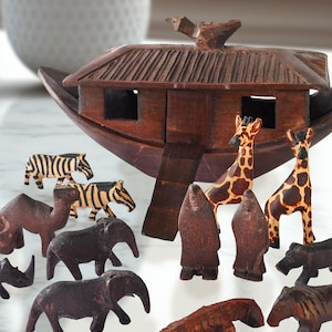 Safari Animal Table Display - Hand-carved Mahogany "Noah's ark"