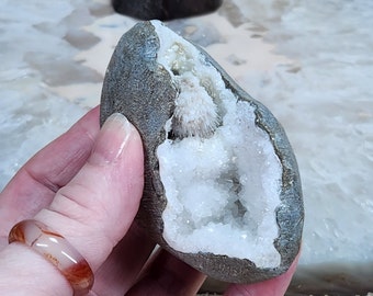 Scolecite Geode: Sparkling Quartz Crystal, Meditation Stone