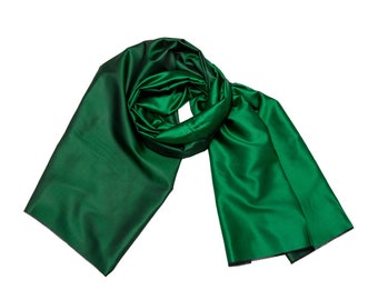 Luxurious silk scarf in emerald green and black green, 70 x 200 cm