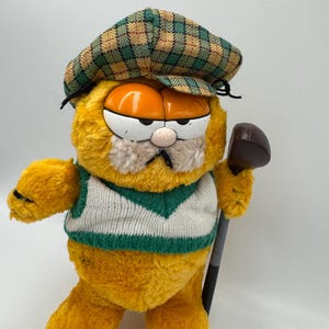 Garfield Golfer Cat with Club Vintage Retro Soft Plush Toy, 1978-81 Dakin, United Feature Syndicate