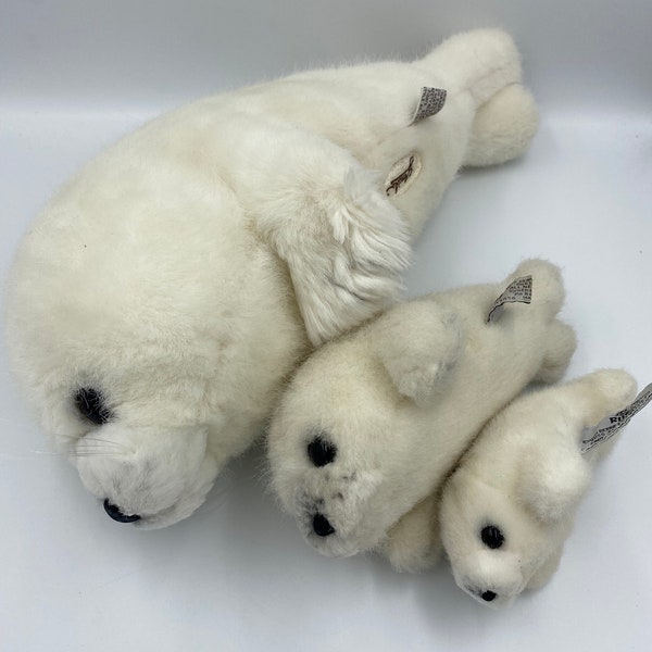 Vintage 1980s Grey Russ Berrie Seal Family, vintage and retro, adorable, good present / gift