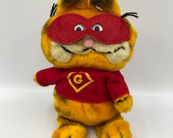 Garfield ‘Super Hero’ Cat Vintage Retro Soft Plush Toy made by Dakin from 1980s TV Show 1978-1981, United Feature Syndicate